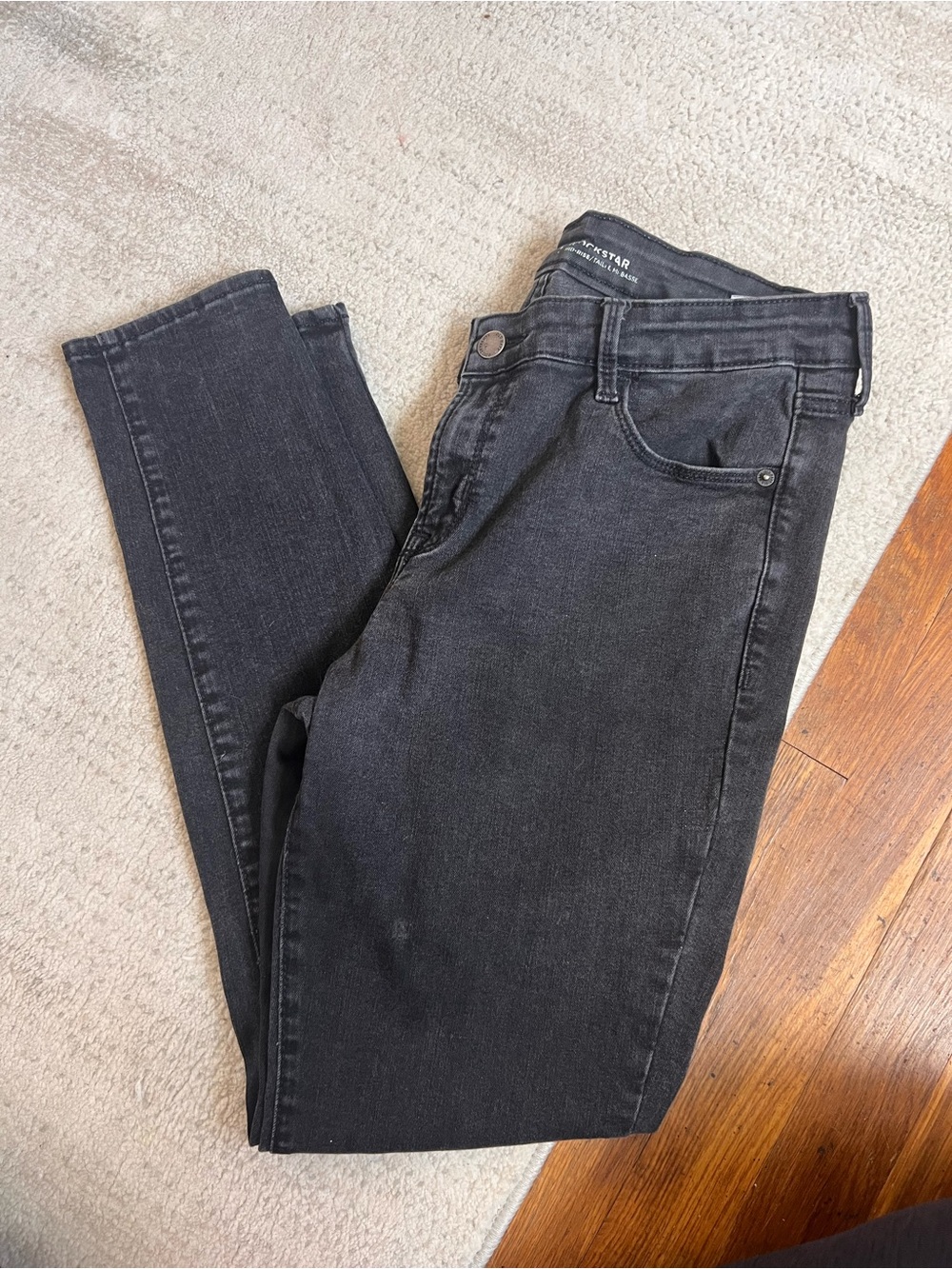 Old Navy Women's Skinny Black Jeans